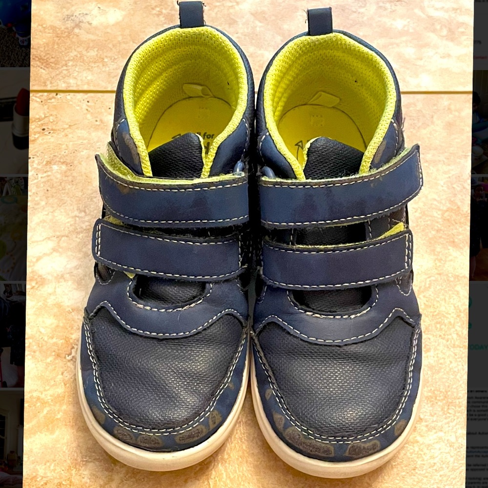 Stride Rite 360 High Top Cedric Sneakers 10T